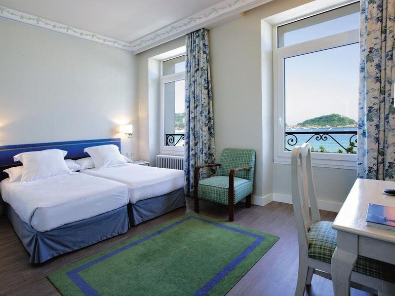 Hotel Photo 8