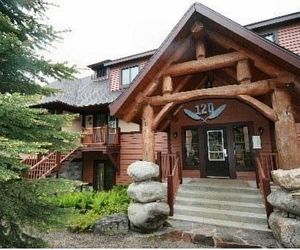 ALGONQUIN AT VIP LODGING Mont Tremblant Canada