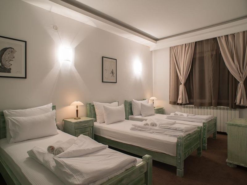 Hotel Photo 1