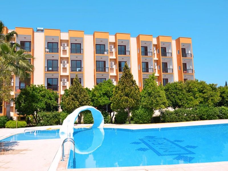 Hotel Photo 1