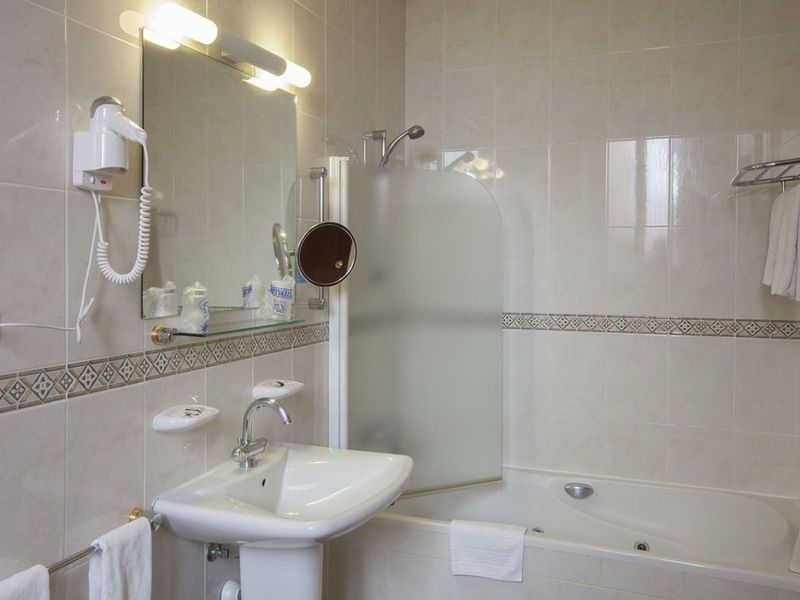 Hotel Photo 9