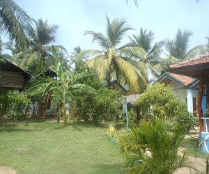 Sams Hut Arugambay Arugam Bay Sri Lanka
