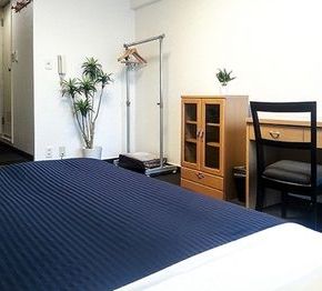 NearBy Hotel