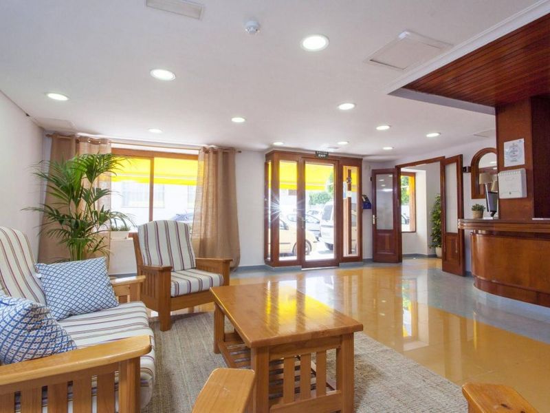Hotel Photo 8