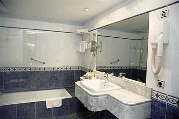 صورة الفندق 8