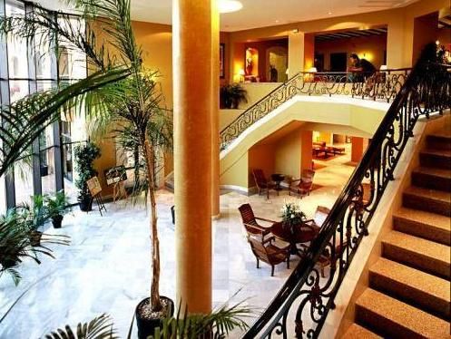 Hotel Photo 6