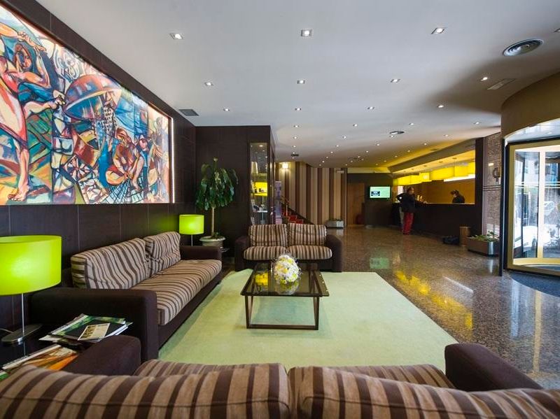 Hotel Photo 9