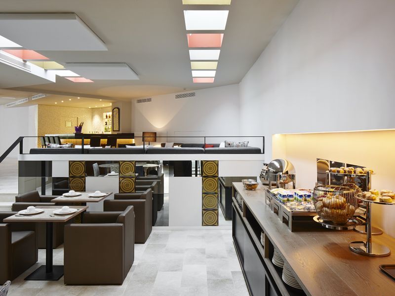 Hotel Photo 11