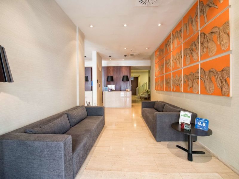Hotel Photo 6