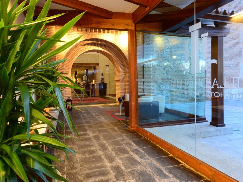 Hotel Photo 16