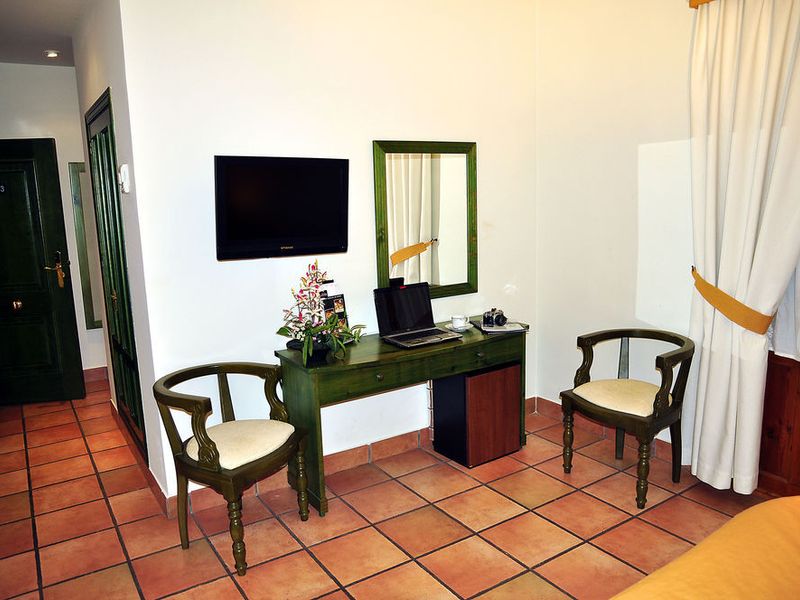 Hotel Photo 4