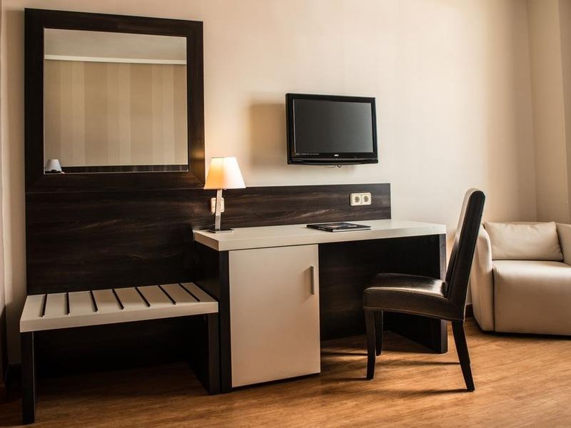 Hotel Photo 6