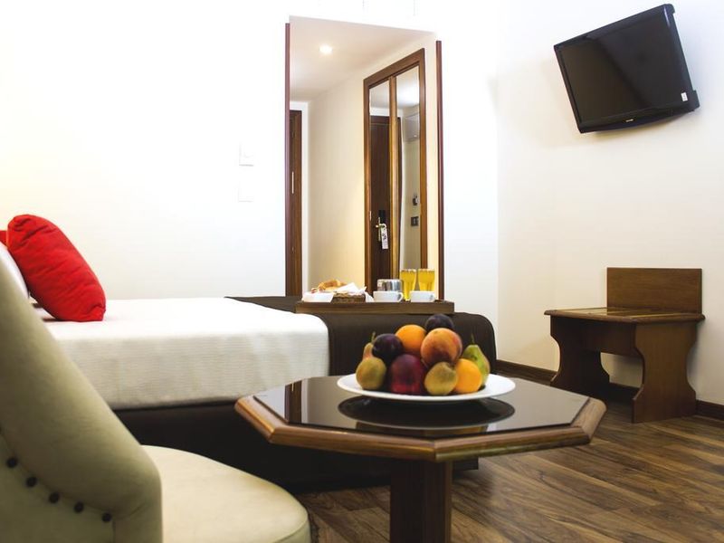 Hotel Photo 6