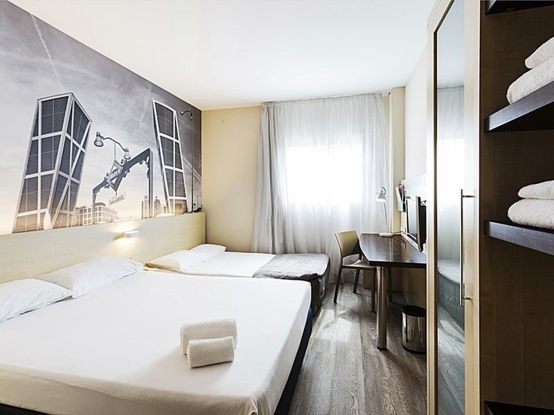 Hotel Photo 1