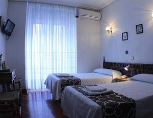 Hostal Esmeralda Madrid Spain