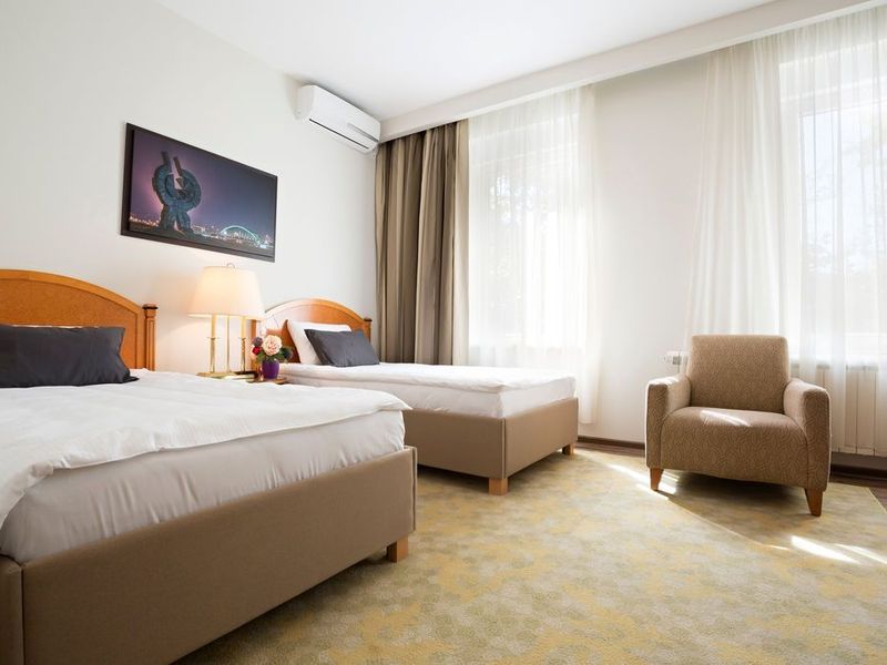 Hotel Photo 8