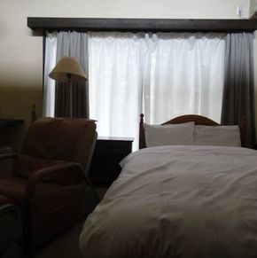 NearBy Hotel