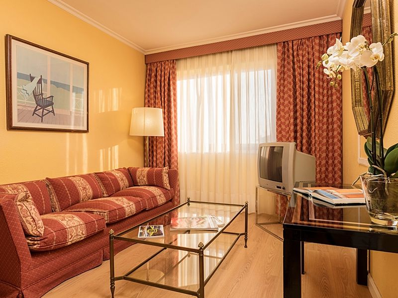 Hotel Photo 6