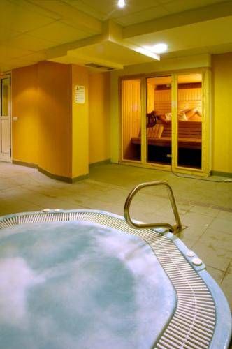 Hotel Photo 8