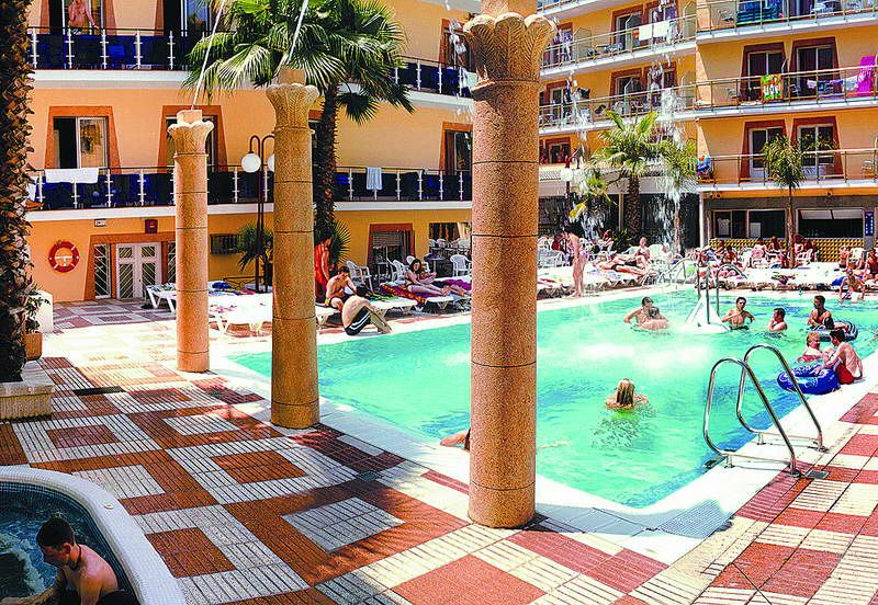 Hotel Photo 1