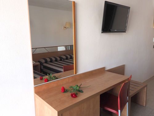 Hotel Photo 6