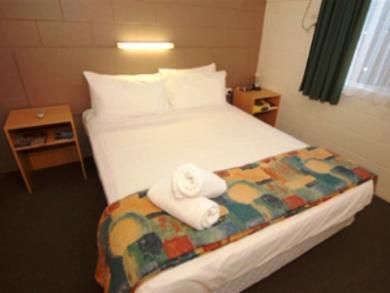 BEST WESTERN CASTLE LODGE MOTEL