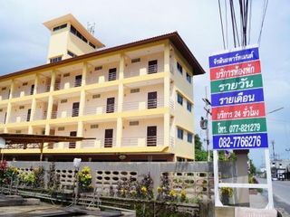 Hotel pic Jirasin Hotel & Apartment