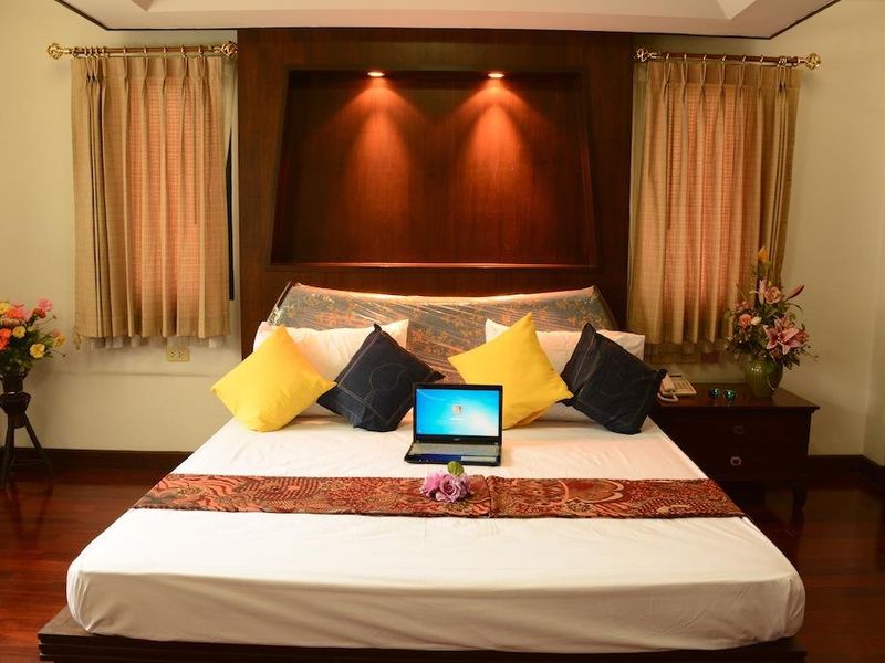 Hotel Photo 1