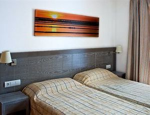 Apartamentos Los Robles Ibiza City Spain