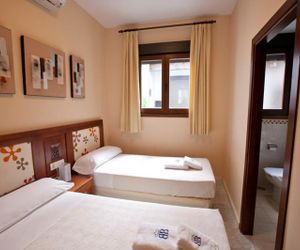 Apartamentos Mercader de Sedas Granada Spain