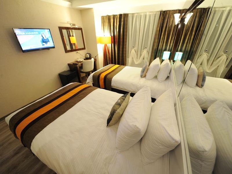 Hotel Photo 1