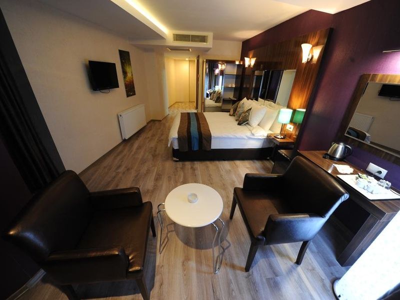 Hotel Photo 6