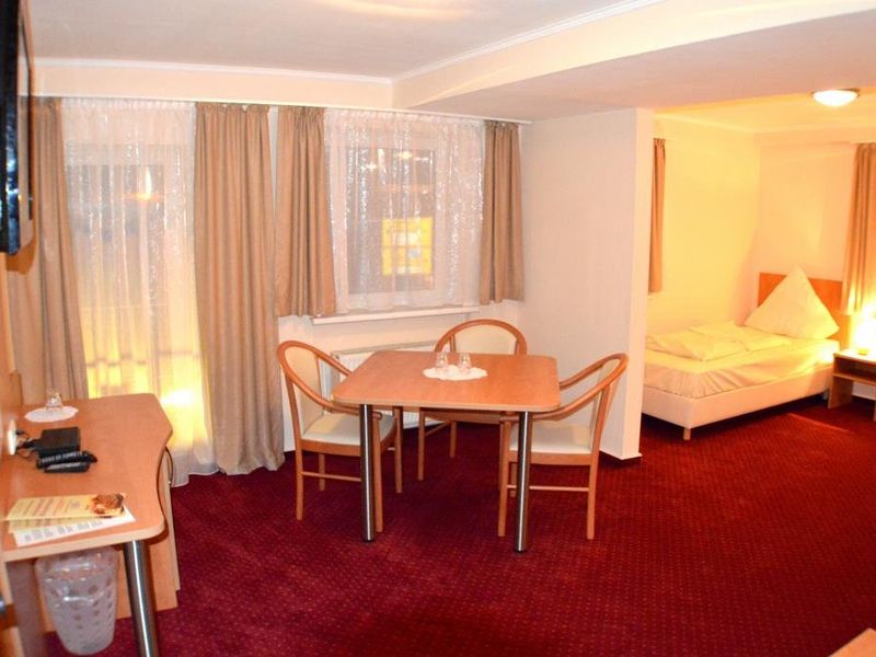 Hotel Photo 1
