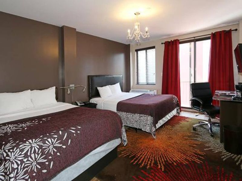 Hotel Photo 1