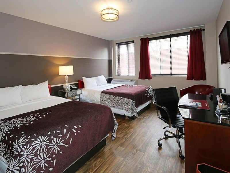 Hotel Photo 5