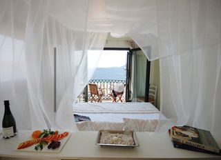 Galeon Suites
