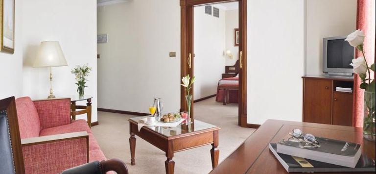 Hotel Photo 5