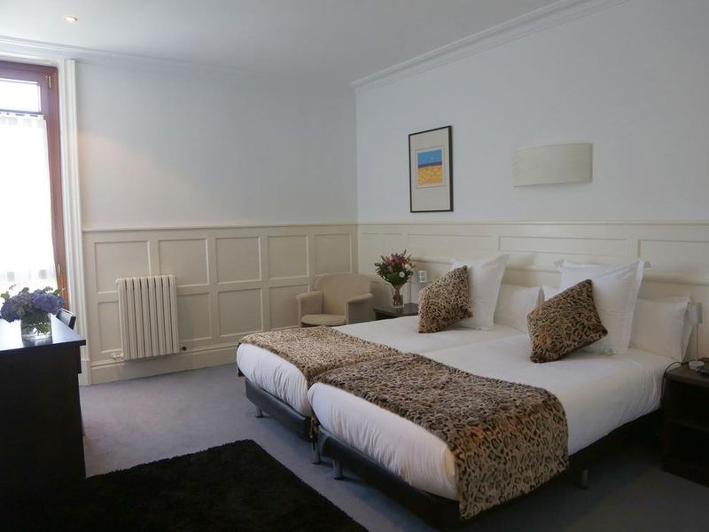 Hotel Photo 6