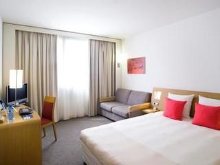 Hotel pic Отель Novotel Barcelona Cornella