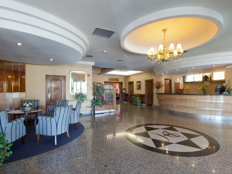 Hotel Photo 8