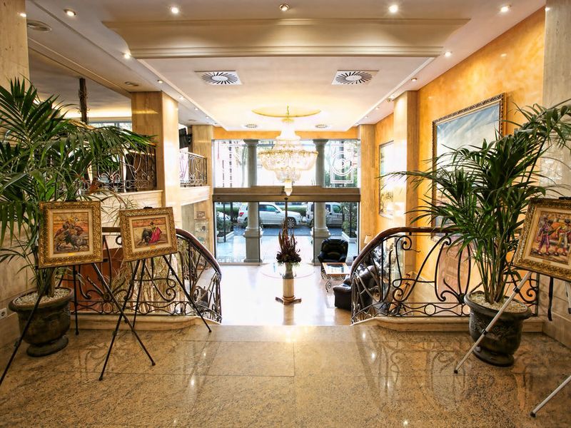 Hotel Photo 8