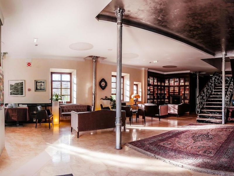 Hotel Photo 6