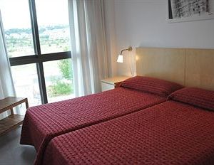 Apartamentos Vega de Triana Camas Spain