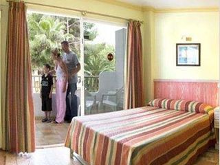 OLA Apartamentos Bouganvillia