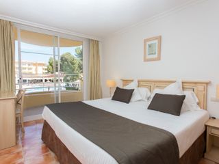 Prinsotel La Pineda Hotel