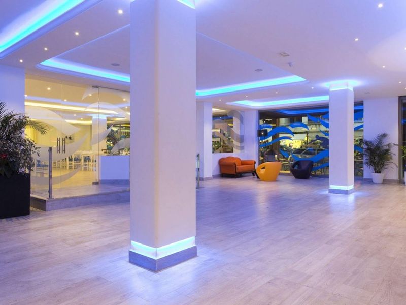 Hotel Photo 14