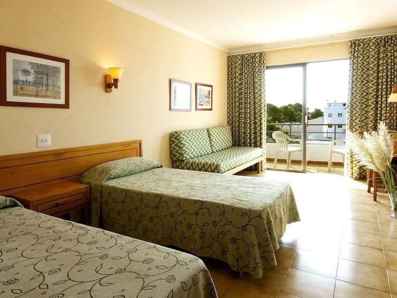 Hotel Photo 1