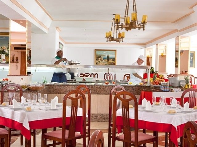 Hotel Photo 12