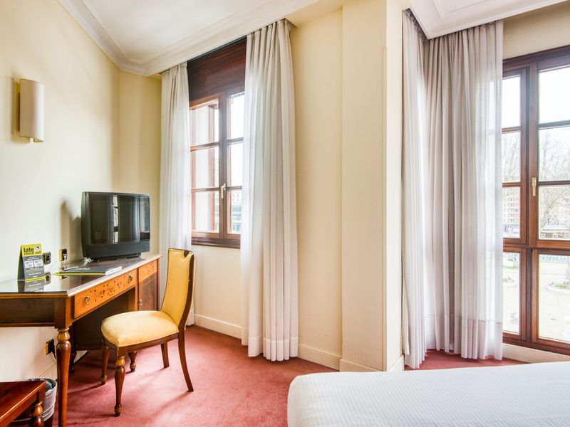 Hotel Photo 5