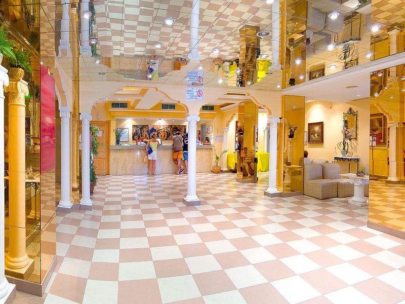 Hotel Photo 6